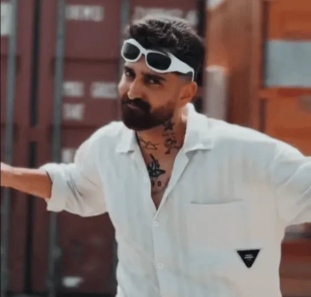 دانلود آهنگ ماهان خادمی حالا حالا